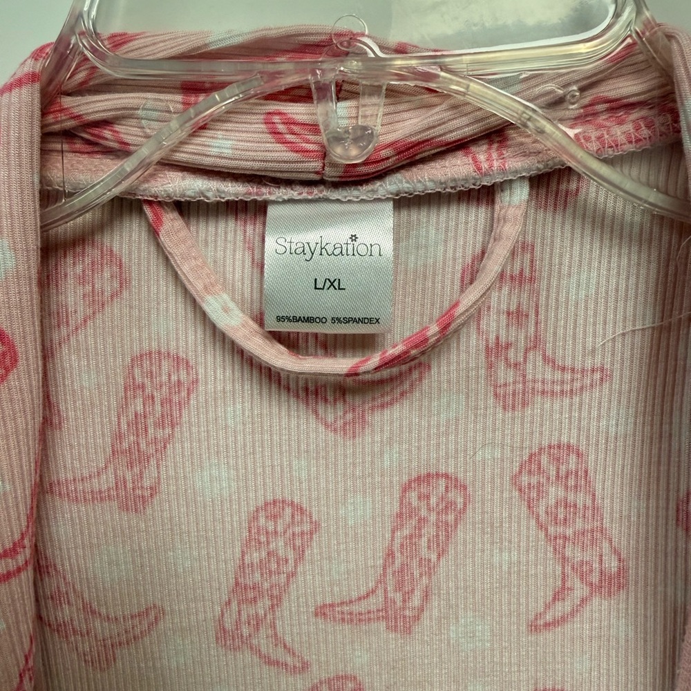 Pink Staykation Robe - Picture 3 of 4